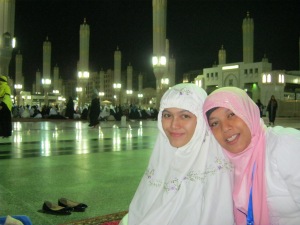 Our first Subuh @ Masjid Nabawi :)